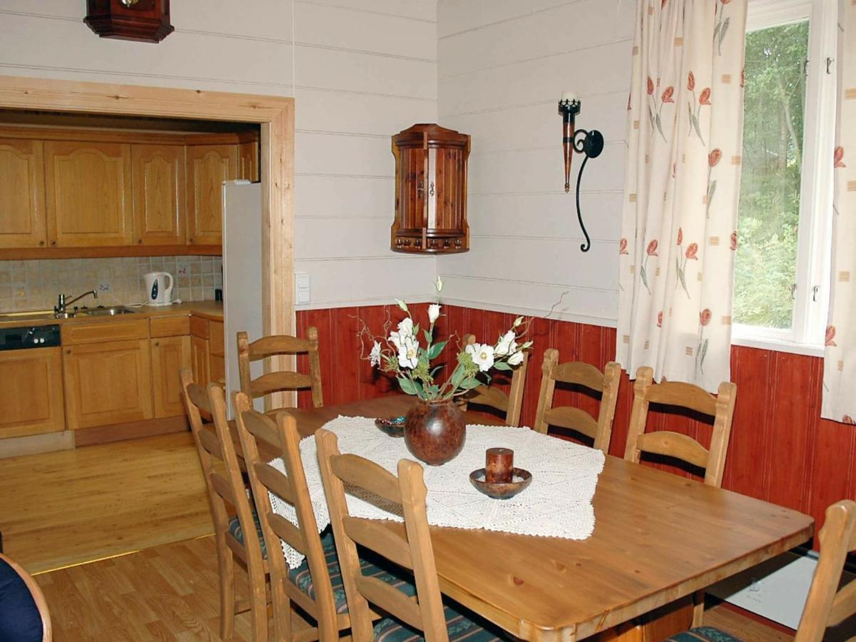 Three-Bedroom Holiday Home In Isfjorden Torvik Extérieur photo